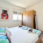 House Galileo - Mpolo *