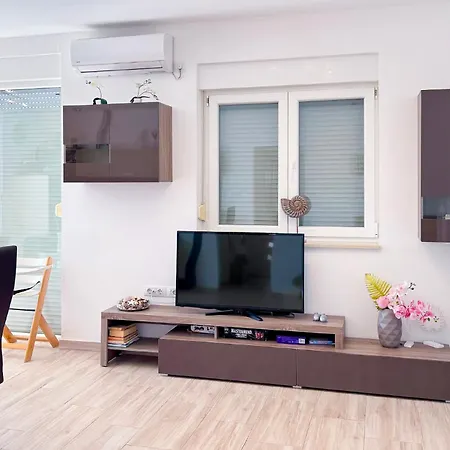 House Galileo - Mpolo * Medulin